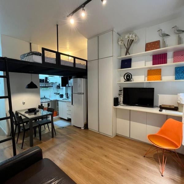Charming mezzanine between Copa and Ipanema