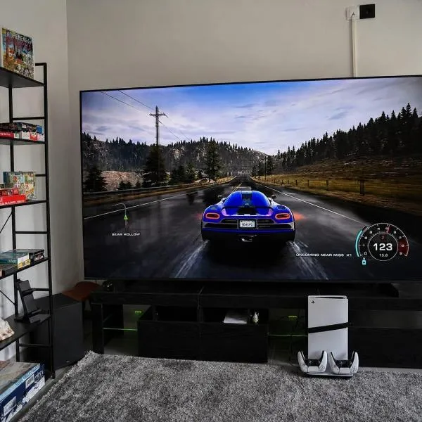GAMING CINEMA APARTMAN PAULA, PS 5 Pro, Board games and more, hotel in Đakovo