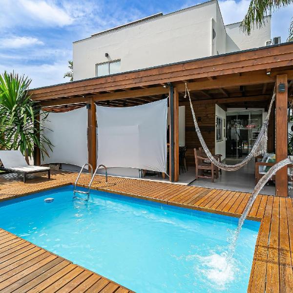 Elegante Casa com Piscina em Canasvieiras - NDI015