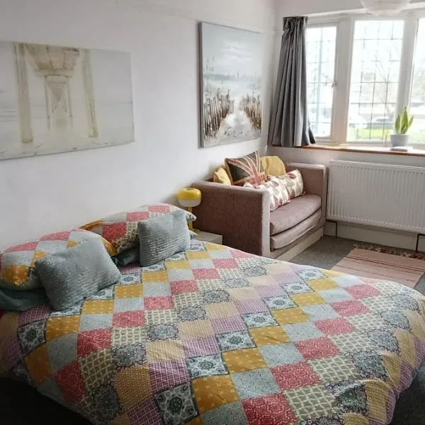 Guest suite 50m from the beach, hôtel à Bognor Regis