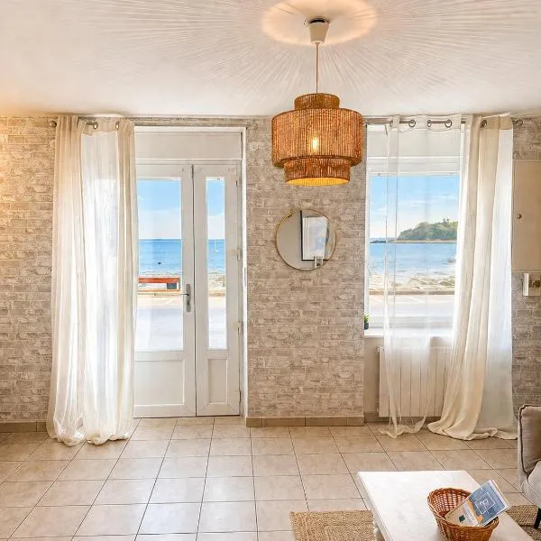 Évasion iodée sur la digue de Cancale, hotell i Cancale