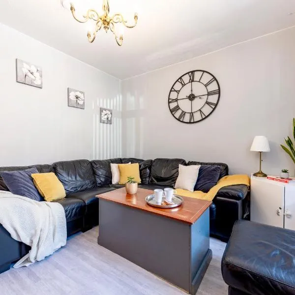 Wimborne House, 3BR, Airport, M1, 6 beds, hotel di Luton