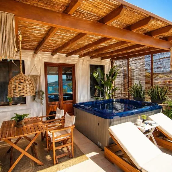 Syros Luxury Seaview Wellness Suite Finikas, Hotel in Finikas