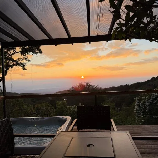 Nest Chalet Monteverde, hotel a Monte Verde