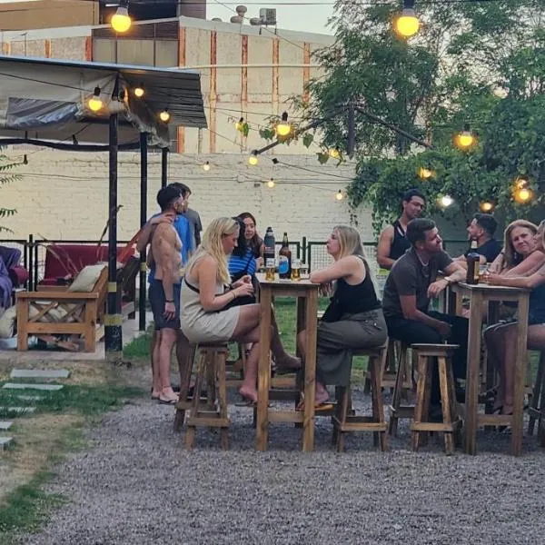 Clover Hostel, hotel v mestu Mendoza