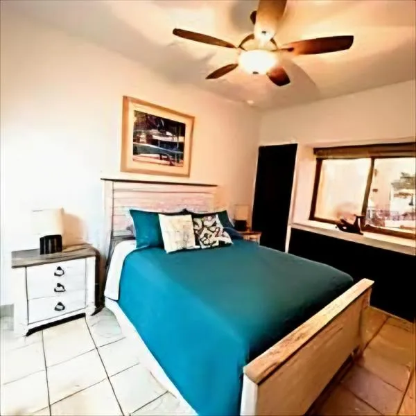 Ocean Front PRINCESA Resort D108-Sandy Beach-Ground Floor-HUGE, hotel a Puerto Peñasco