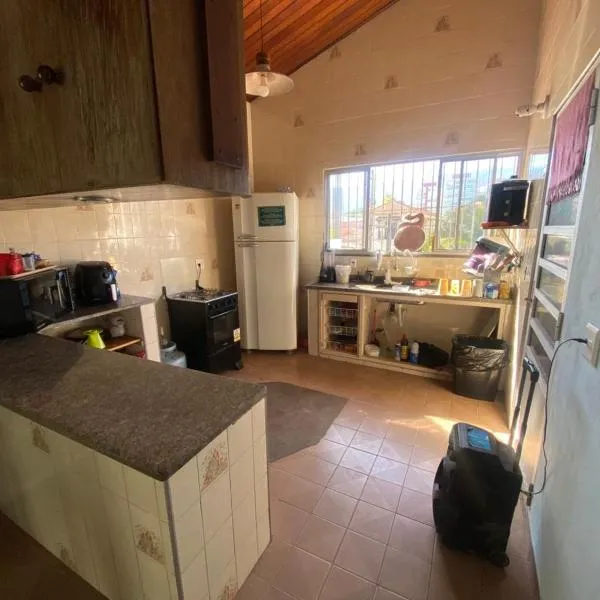 Sool Beach Hostel, Hotel in Bertioga