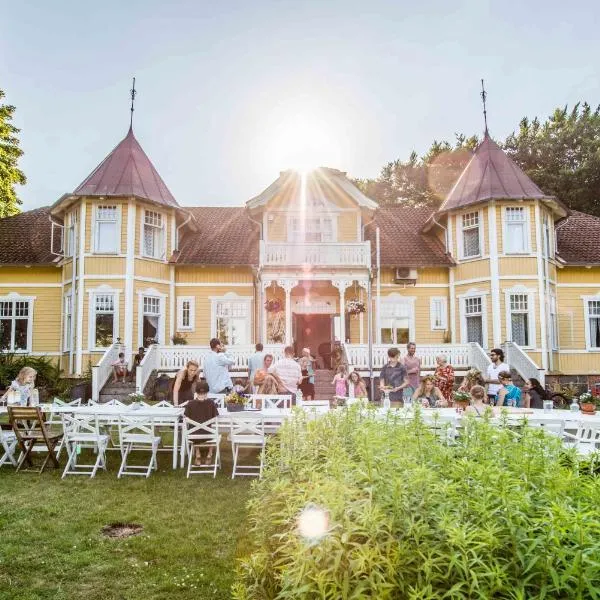 STF Villa Söderåsen B&B, hotel en Ljungbyhed