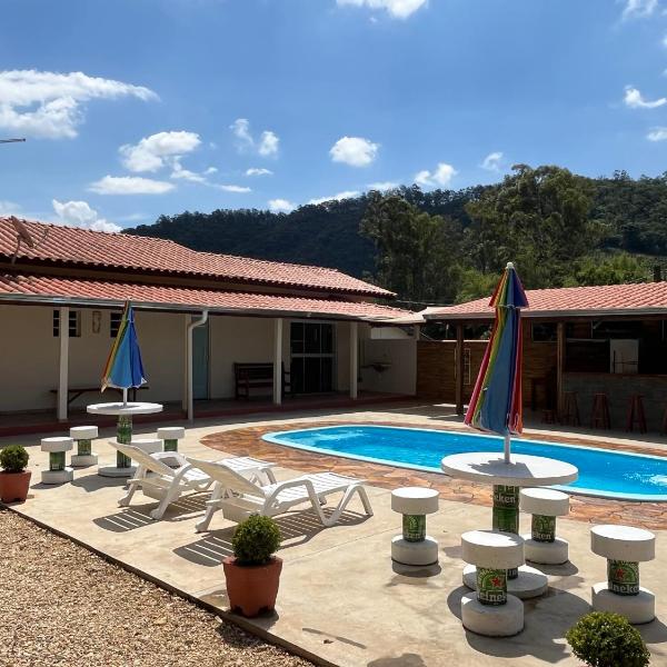 Chácara Barone - Chácara em SerraNegra com piscina, mini golfe, sinuca