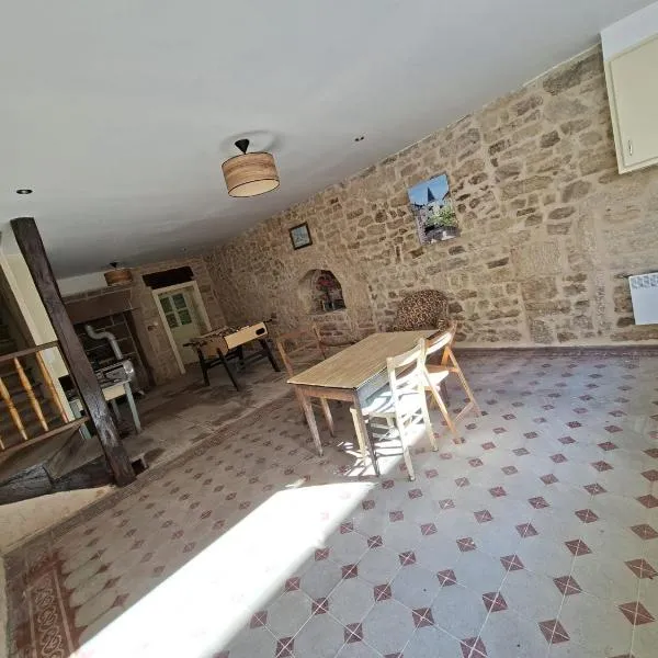 Chez Alain, hotel in Fontenoy-le-Château