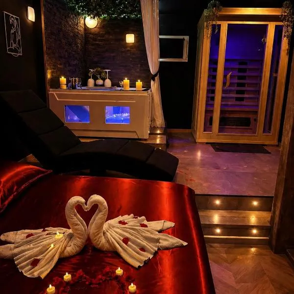 Love Room balnéo double & sauna Privés - Nuit d'exception, hotel in Briord