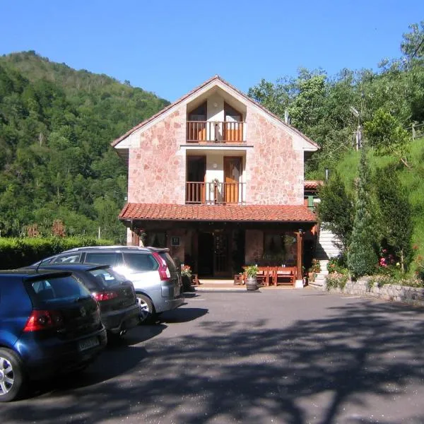 La Salmonera Cangas de Onís, hotel en Villar de Huergo