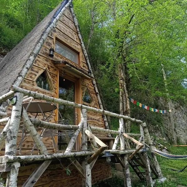 Chalet en Ariège insolite avec vue montagne, calme, nature et ciel étoilé, hotel sa Massat