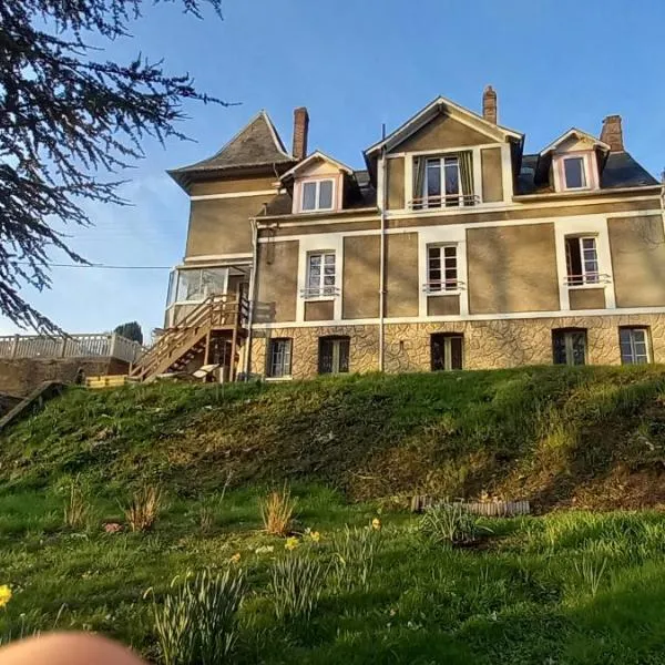 La Croisée des Chemins, Hotel in Arques-la-Bataille