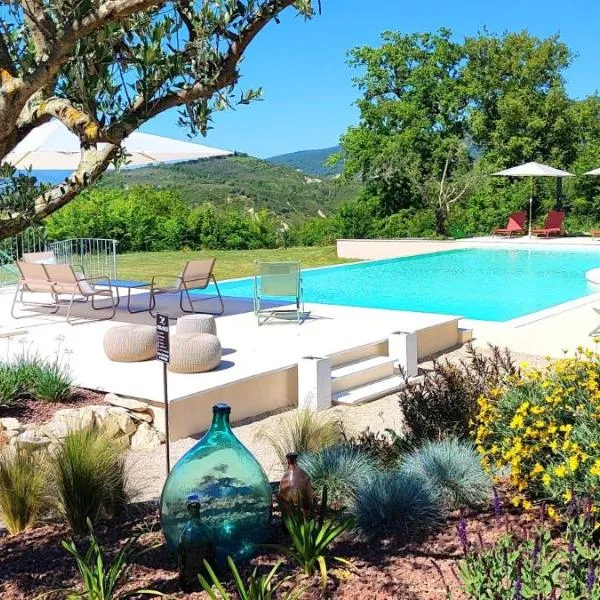 Lyfe Umbria Country House, hotel em Alviano