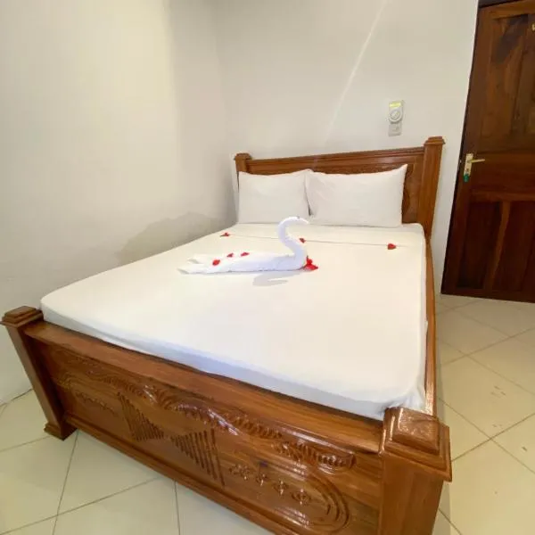 Hello Rafiki Hotel - Kelele Square、Ngamboのホテル