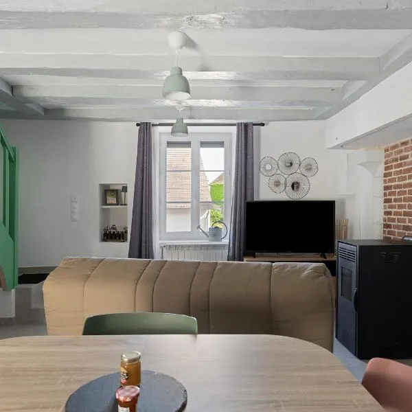 Gite De La Ferme De La Dalbeine, hotel v mestu Veuzain-sur-Loire