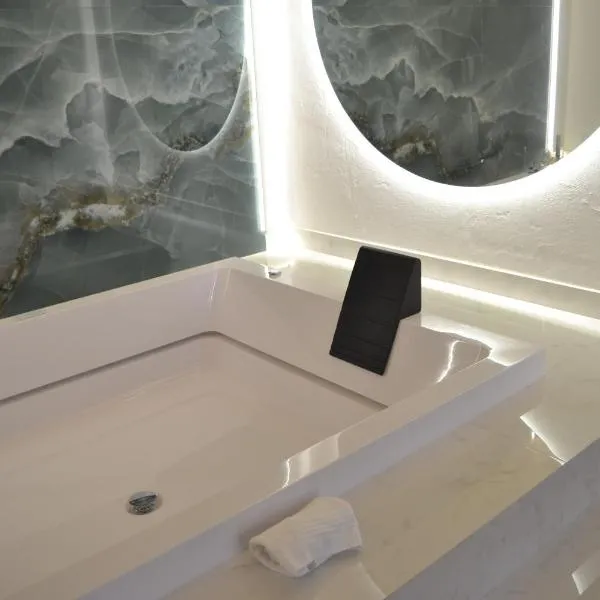 DuOr Suite & Rooms, hotel u gradu Polinjano a Mare