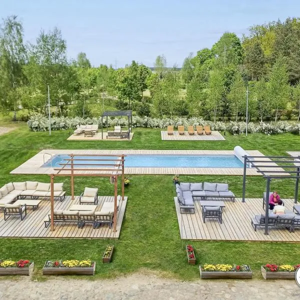 Ułańska Zagroda, hotell sihtkohas Człopa