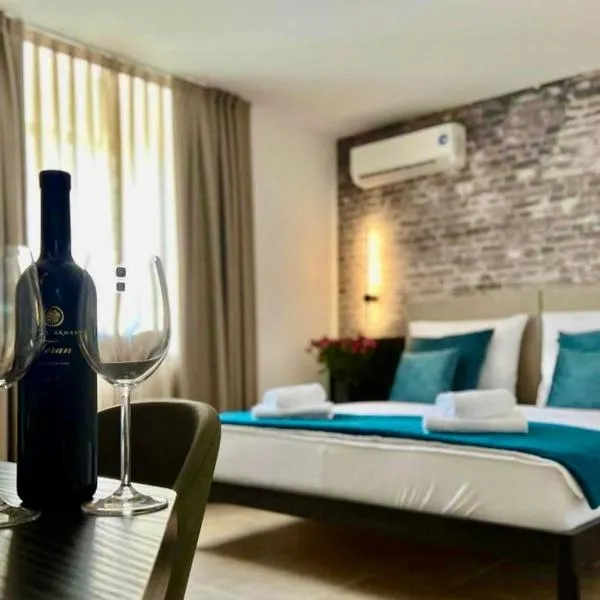 Arena Prestige Rooms, готель у Пулі