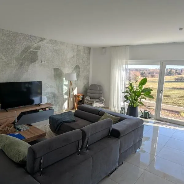 Viesnīca Ruhiges Apartment im Grünen Kreischa bei Dresden pilsētā Kreischa