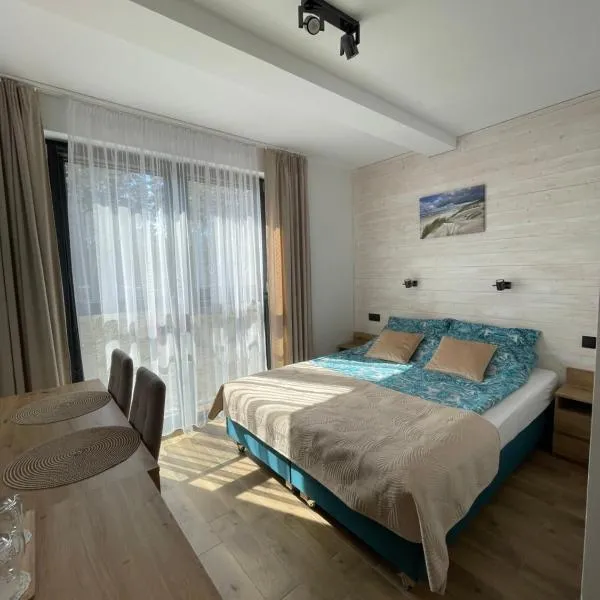 Pokój dwuosobowy nad morzem plaża Poddąbie、ポッドンビエのホテル