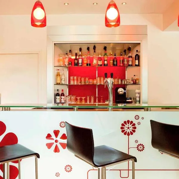 ibis Senlis, хотел в Санлис