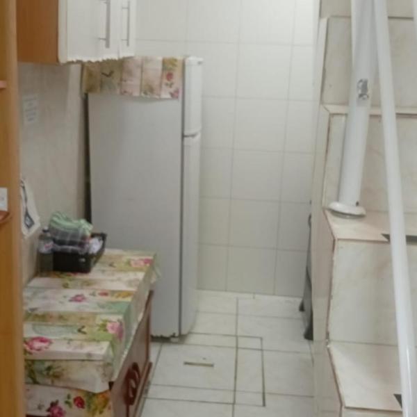 Casinha duas quadras da praia