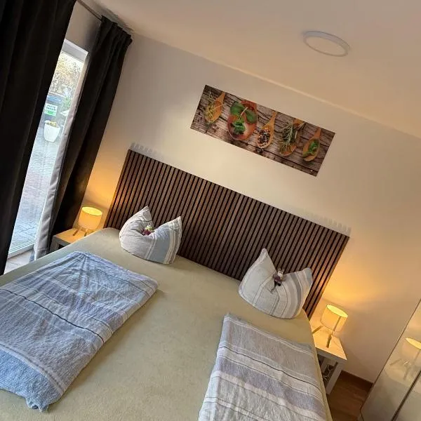 Cozy Unterkunft im Spreewald nahe Tropical Islands، فندق في Golßen