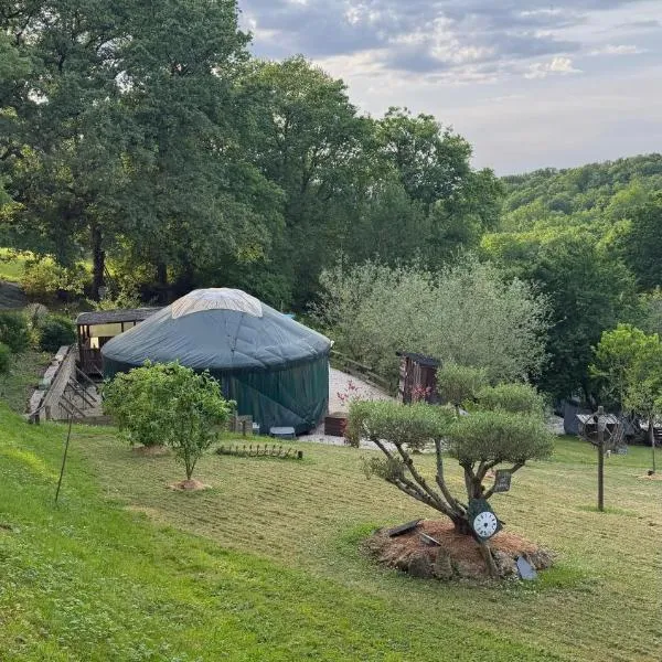 yourtes coccinelles, готель у місті Conchez-de-Béarn