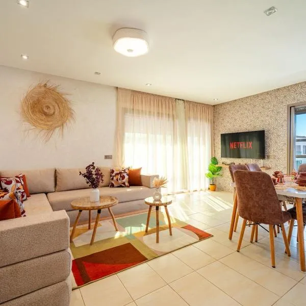 Bright apartment with sea view, hotel en Mohammedia