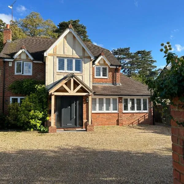 THE STUDIO MAIDENHEAD RIVERSIDE, viešbutis mieste Meidenhedas