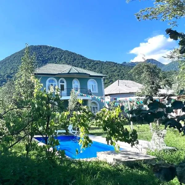 Mountain View Deluxe Villa & pool, Hotel in Qəbələ