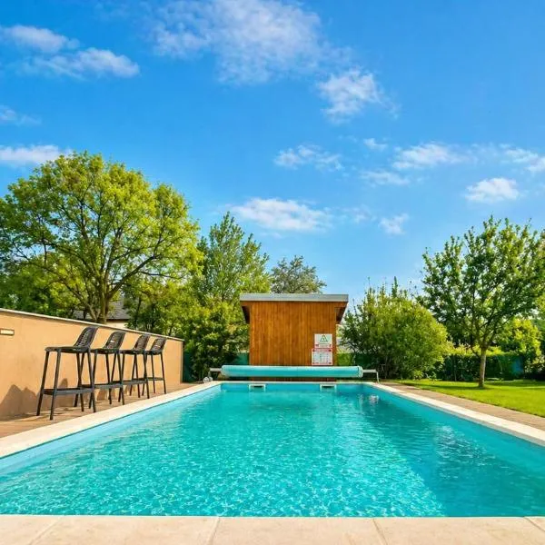 Holiday home Melani - with private heated pool and sauna, hotel in Sinac