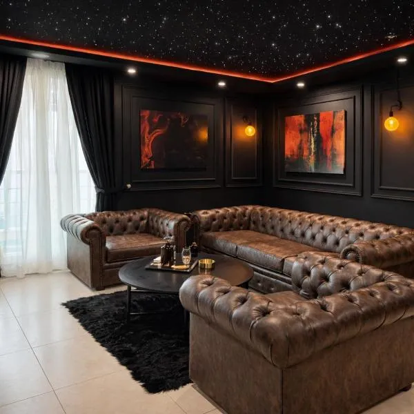 PRESIDENTIAL SUITE In GOLD CREST Residency- DHA PHASE 4 Lahore, hotel di Lahore