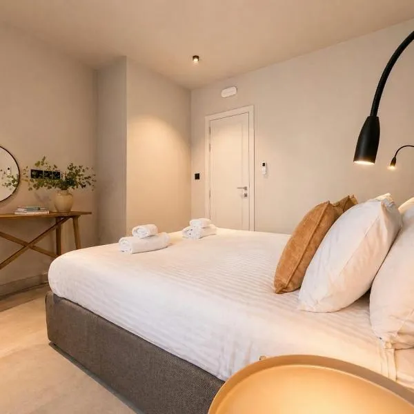 Exclusive Retreat off the Sea Front Promenade – hotel w Gżirze