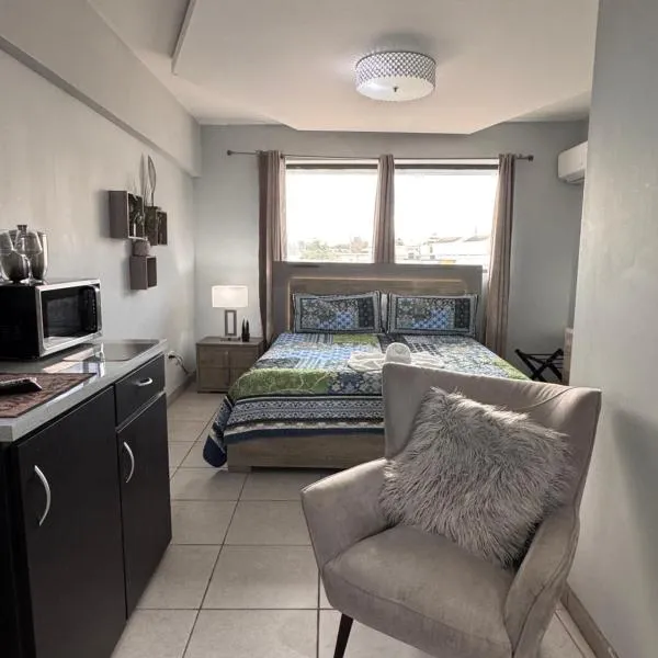 Itza-Bella Suites, hôtel à Isabela