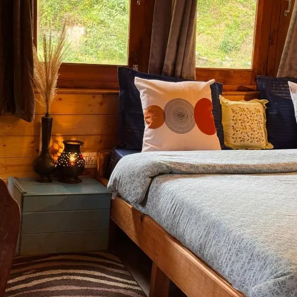 Zoella, хотел в Gushaini