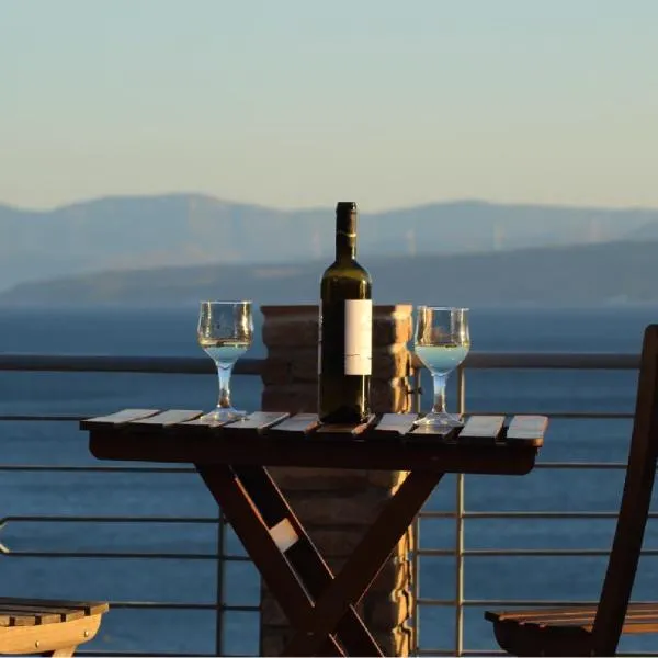 Azure Mare Sea View Garden Home Limni, hotel a Límni