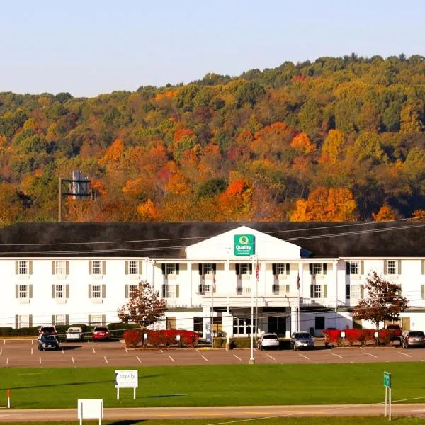 Quality Inn & Suites Bellville - Mansfield, hotel en Bellville