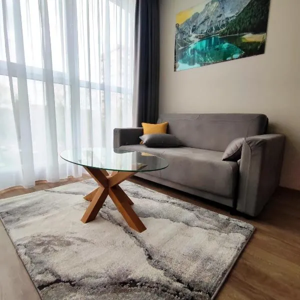 Apartment in Chantrer Residence with garage, hotel v mestu Burgas City