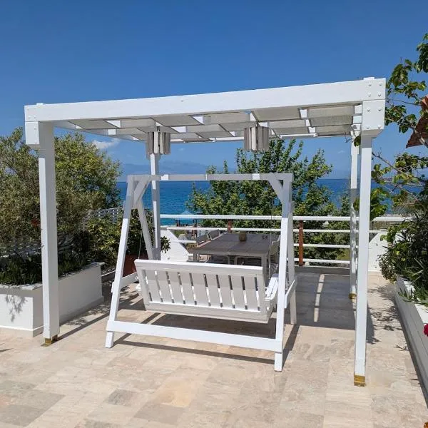 Sea View Roof Garden, hotel en Kiato