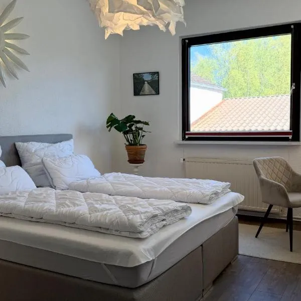 Lieblingsplatz - Ferienwohnungen an der Liebesinsel – hotel w mieście Mirow