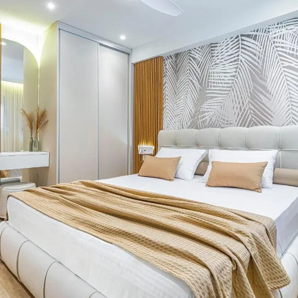 Azure Bliss, מלון בניקיטי