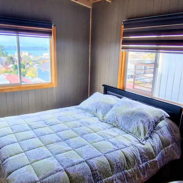 Casa kumey, hotel in Puerto Varas