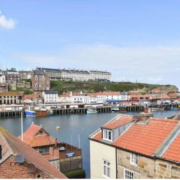 Annie Place, hotel in Whitby