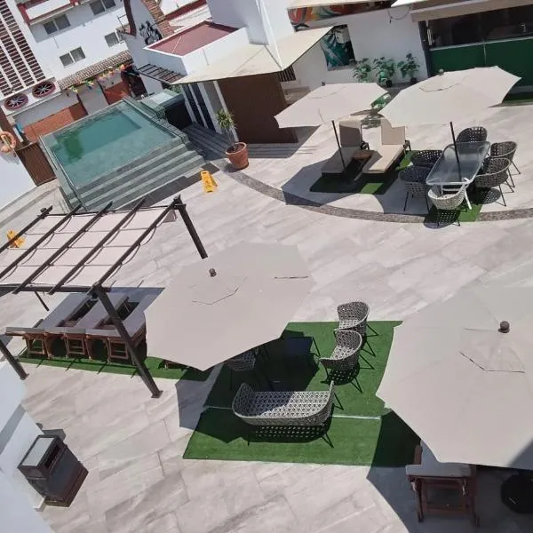 Loft Hotel Malecón Vallarta، فندق في بويرتو فايارتا