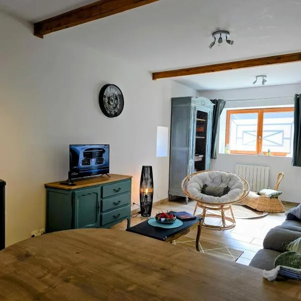 Gite de France "La Grange des Bollet", hotel a Saint-Martin-du-Mont