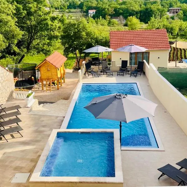 Holiday Home Leon - Imotski - Makarska, hotel di Drum