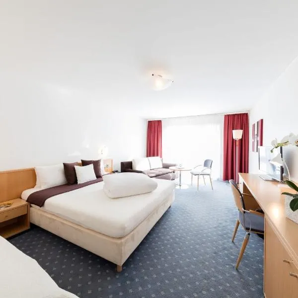 Hotel Höfli, מלון באלטדורף